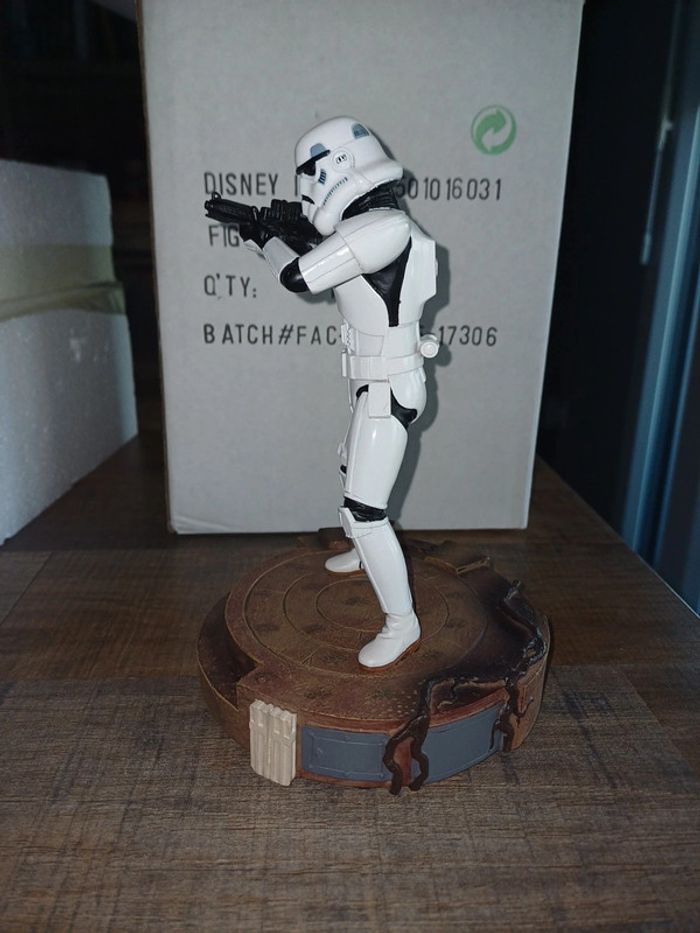 Figurine Disney starwars Stormtrooper - photo numéro 2