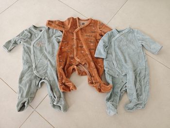 Lot de 3 pyjamas velours 3 mois