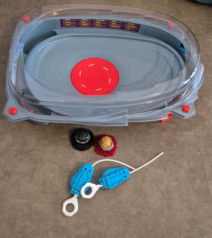 Arène Beyblade Burst Surge motorisée