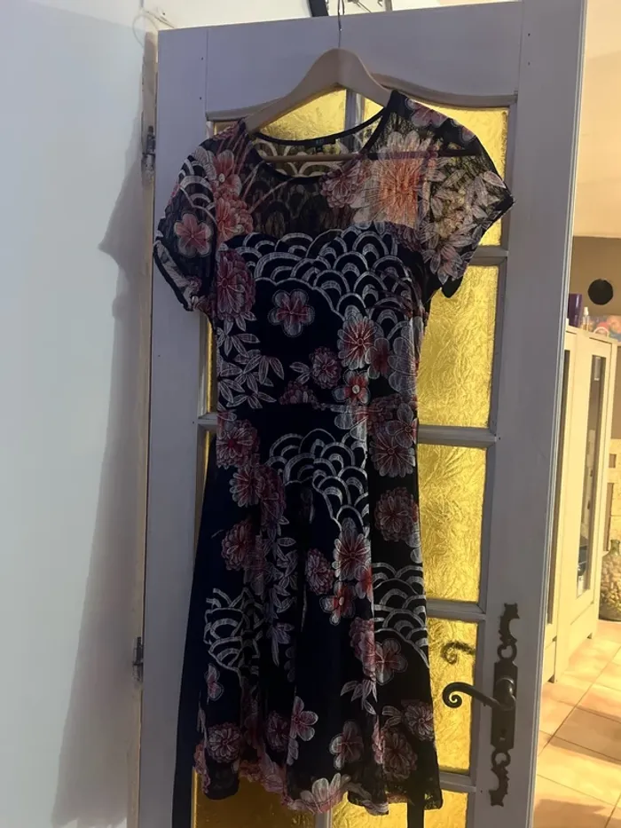 Sublime robe chic parisienne neuve - taille 40 - Jacqueline RIU - photo numéro 2
