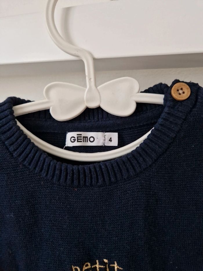 Pull maille bleu 4ans très bon état Gémo - photo numéro 2