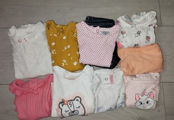 Lot de 9 ensembles 1 mois