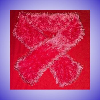 Écharpe Tricotée Longue Fantaisie Aspect Poilu Mohair Rose Éclatant Neuf Sans Étiquette