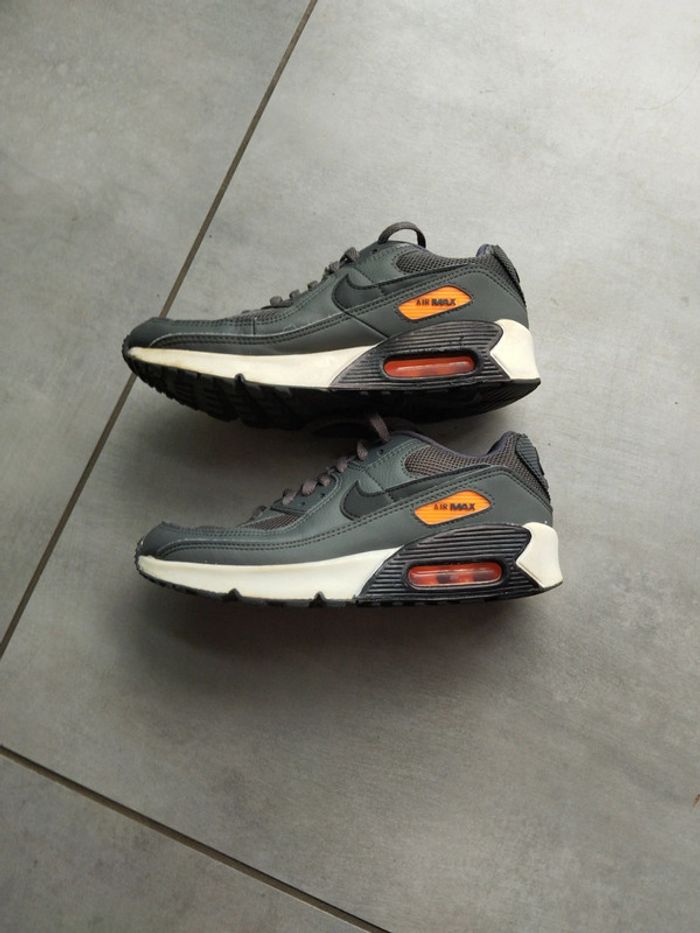Baskets Nike air max 90 taille 35,5