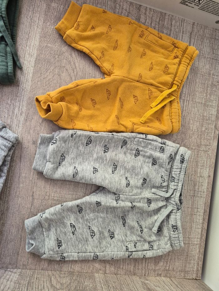 Lot de 4 joggings 3 mois - photo numéro 2