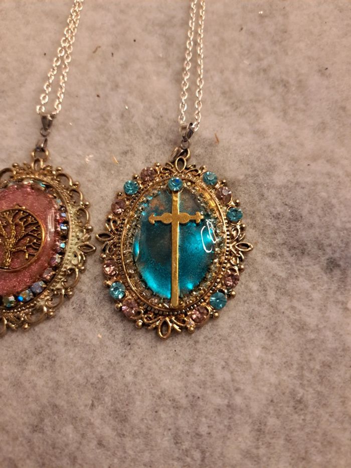 Lot de 3 magnifiques colliers avec pendentif multicolore - photo numéro 7