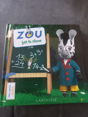 Livre bébé zou fait la classe