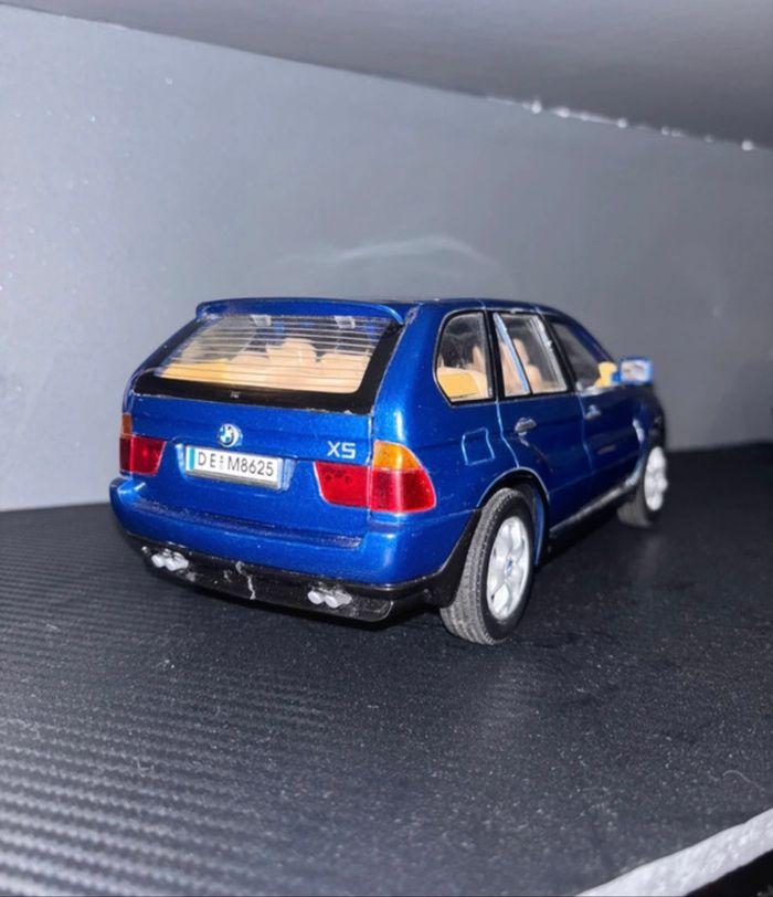 Bmw x5 1:18 - photo numéro 4