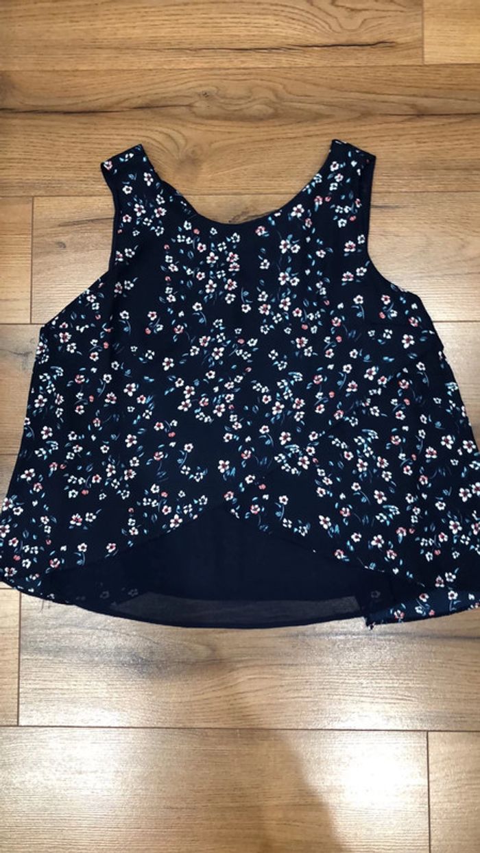 Top fleuri 🌺 bershka taille M - photo numéro 4