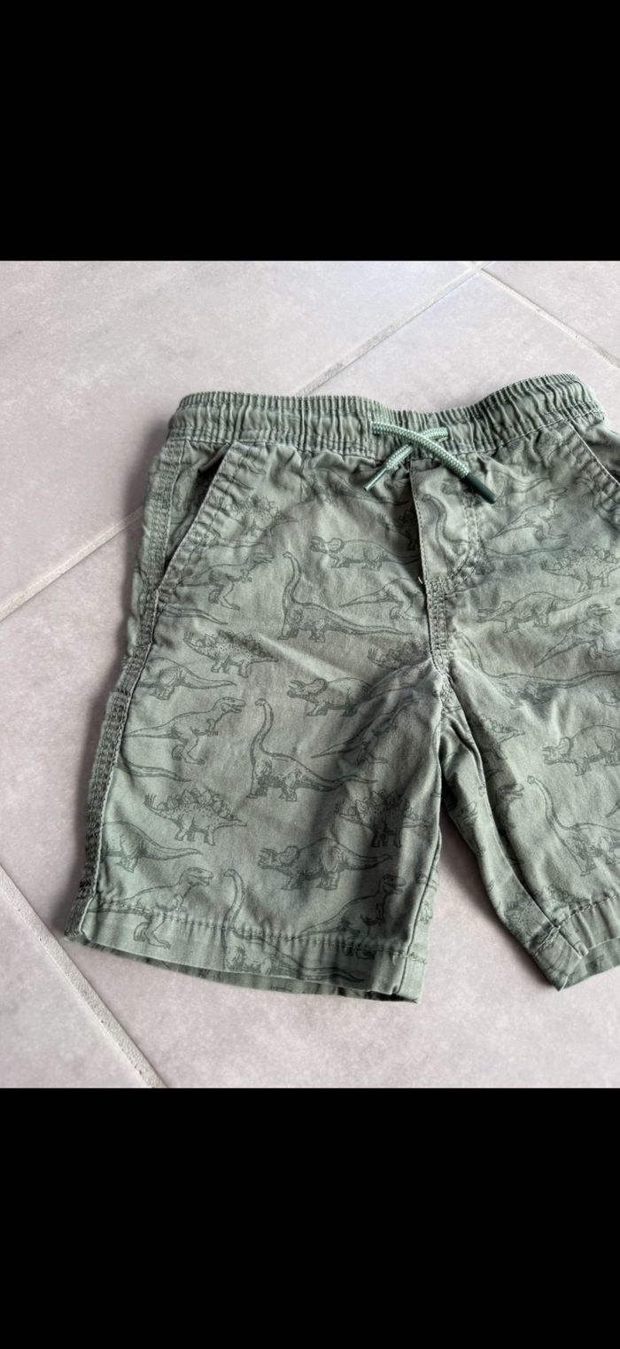 Short dinosaure 3 ans - photo numéro 4