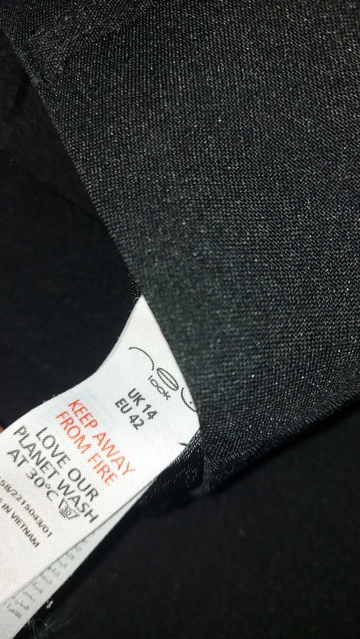 2 pantalons t 42 - photo numéro 3