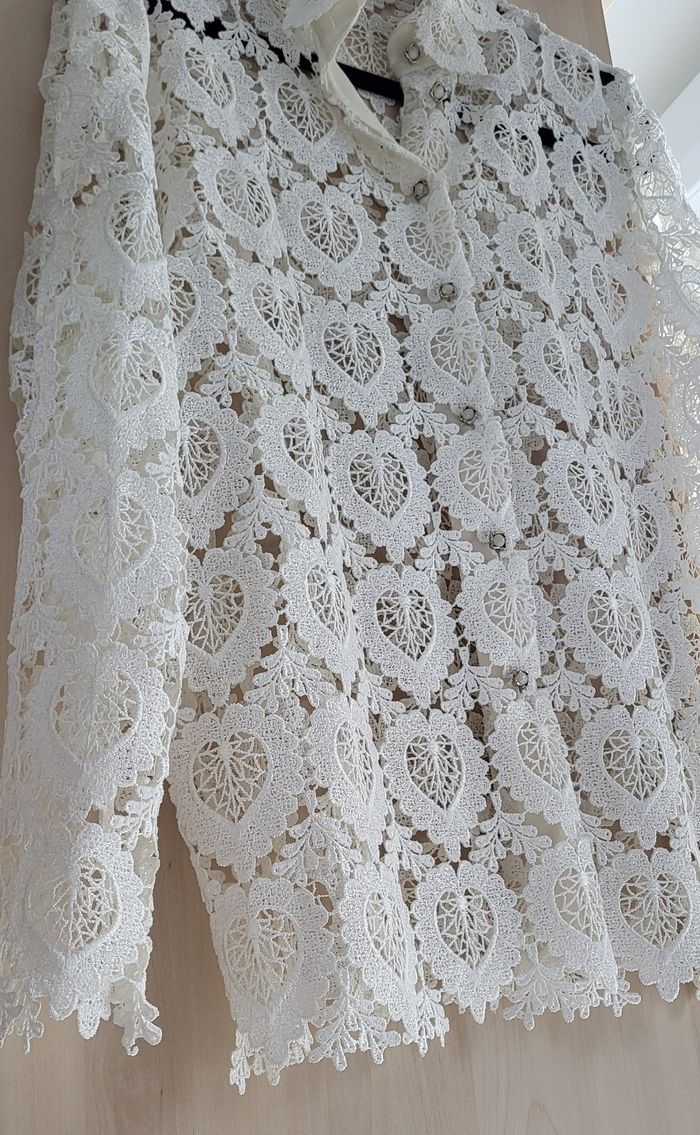 Chemise en dentelle - photo numéro 4