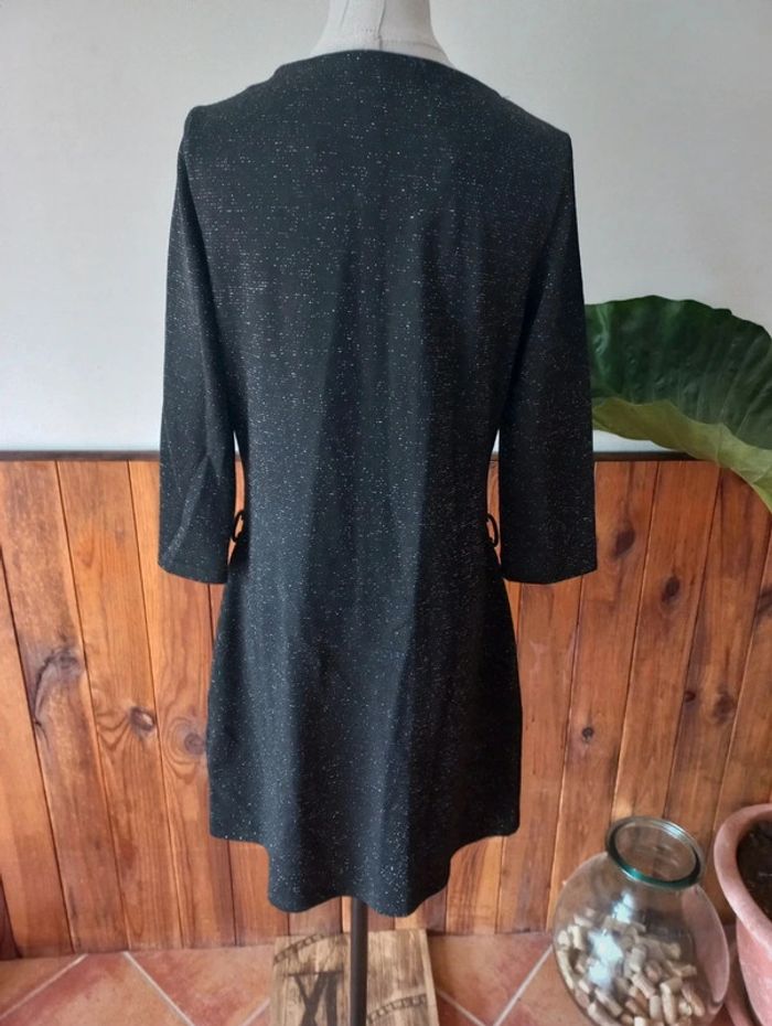 Robe noire brillante - photo numéro 2