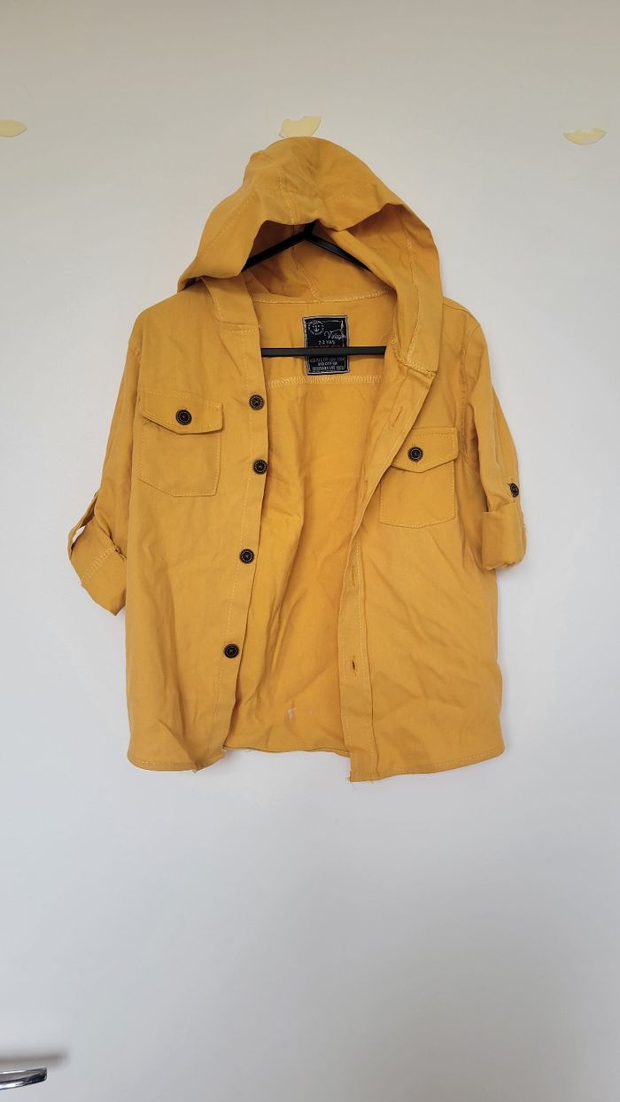 Chemise à capuche 2-3 ans