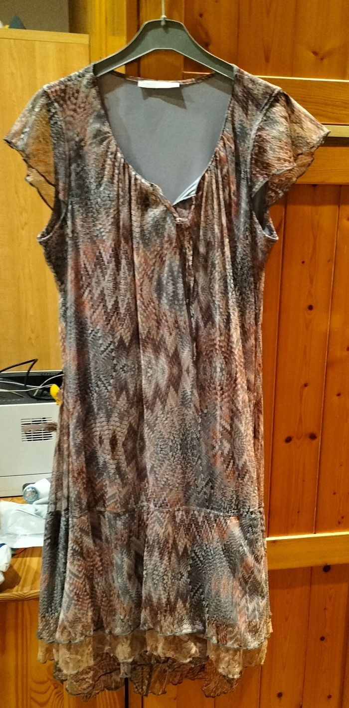 Robe gris rose Armand Thiery taille 42 - photo numéro 1