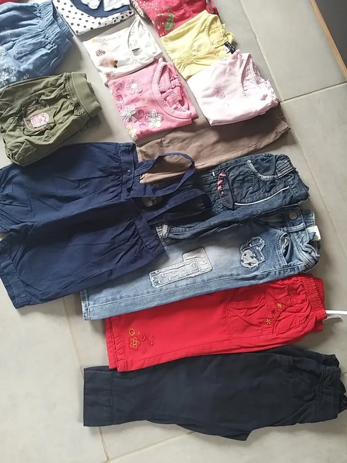 Lot de vêtements été fille en 18 mois - photo numéro 2