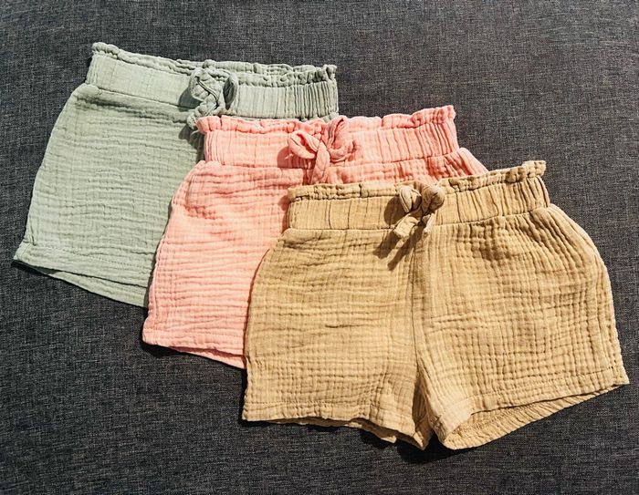 Lot de 3 shorts légers fille 100% coton 12-18 mois