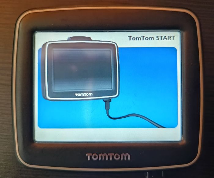 GPS TomTom Modèle 1EX00 fourni avec une sacoche - photo numéro 6