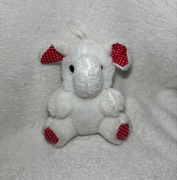 🐘 Peluche Éléphant – Oreilles et Pattes à pois rouges