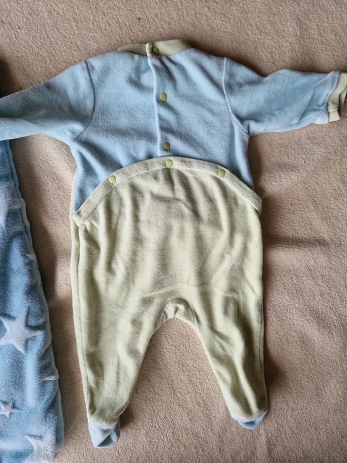 Turbulette 0-6 mois + pijama 3m offert - photo numéro 9