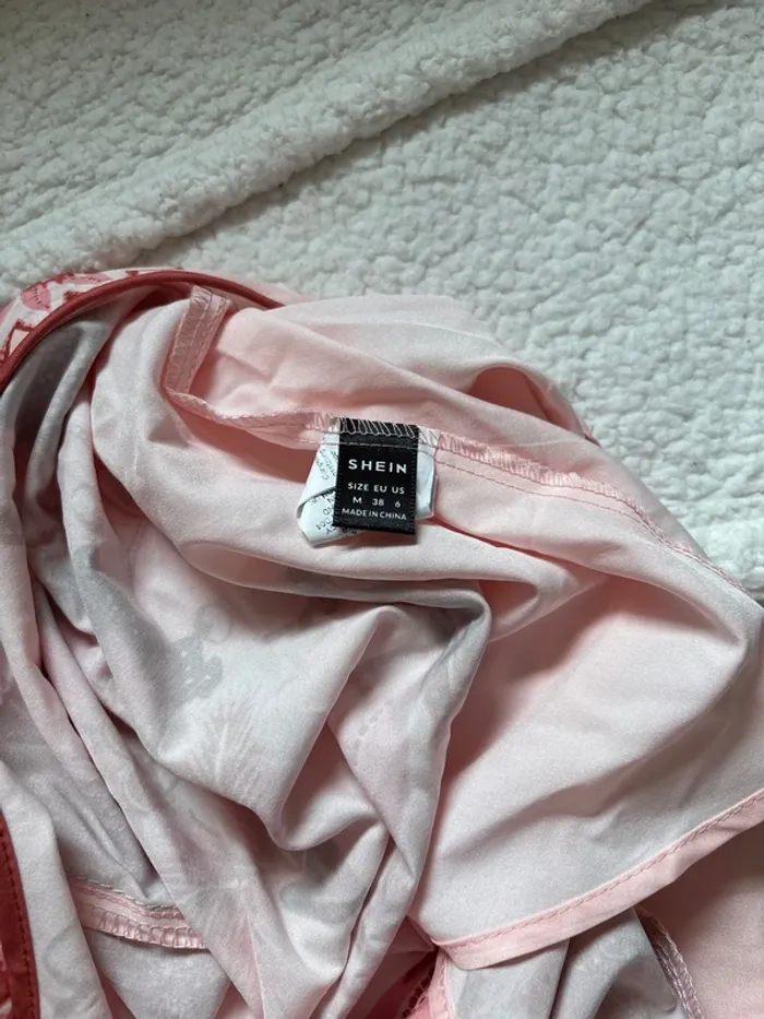 Robe dos nu SHEIN taille M - photo numéro 3