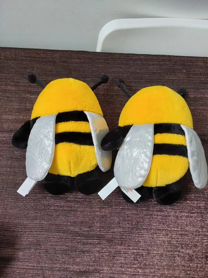 2 peluches abeille - photo numéro 2