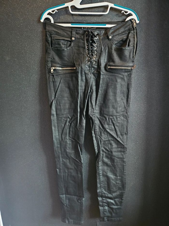 Pantalon effet cuire