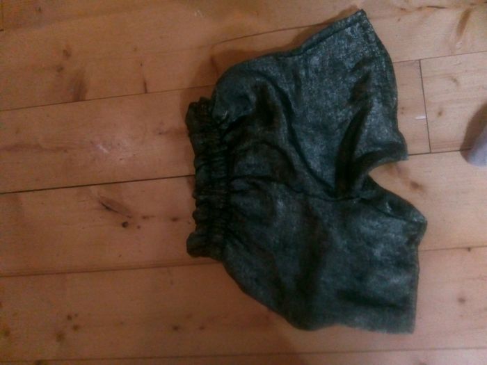 Jupe short courte kaki - photo numéro 2