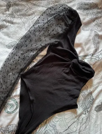 Body string avec une manche transparente Shein