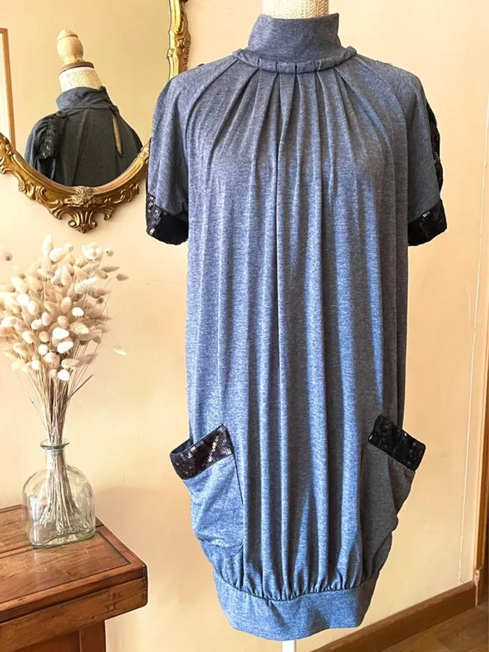 Robe Grise Élégante avec Détails en Sequins - Taille unique - photo numéro 3