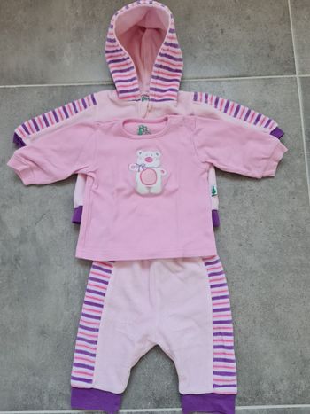 Ensemble survêtement f s baby 3 mois