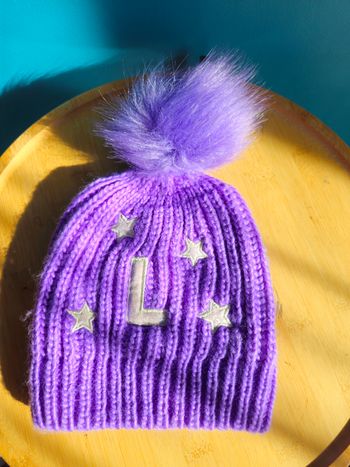 Bonnet enfant initiales L