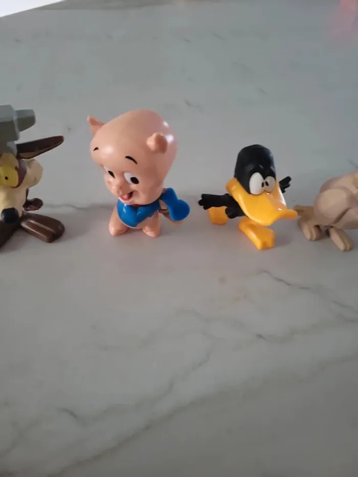 Lot 5 figurines Looney Tunes - photo numéro 3