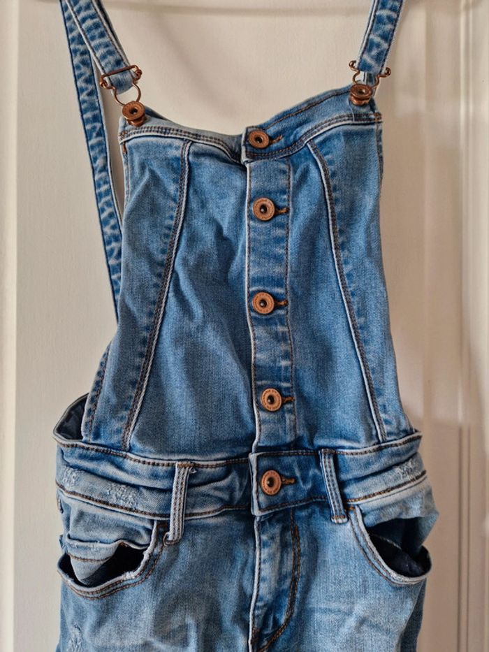 Salopette en jean stradivarius taille 36 S blei - photo numéro 2