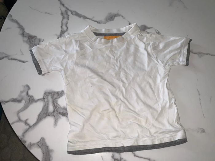 Tee-shirts blanc - photo numéro 2