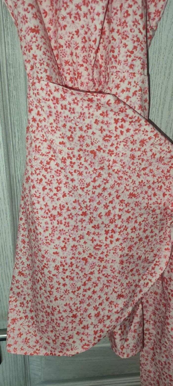 robe asymétrique rose à fleurs - photo numéro 4