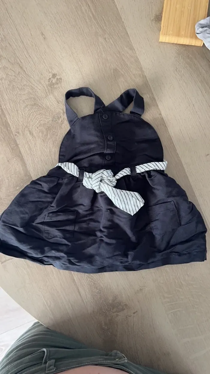 Robe à bretelles croisés dos