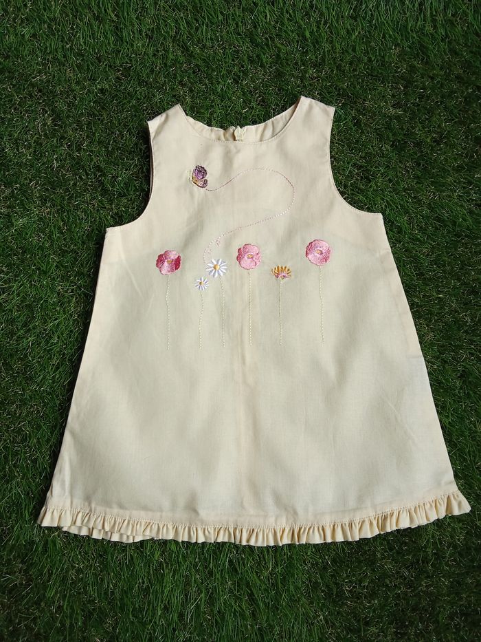 Robe avec fleurs