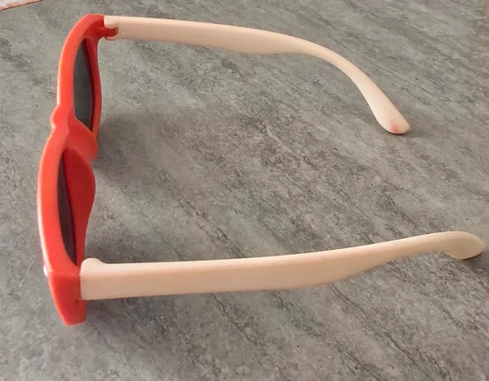 Lunette de soleil enfant - photo numéro 3