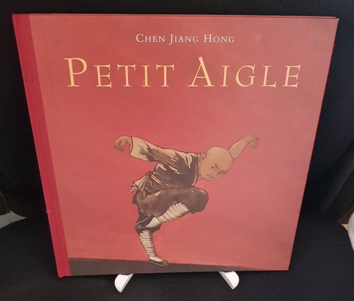 Petit Aigle	 - Chen Jiang Hong - Ecole des loisirs
