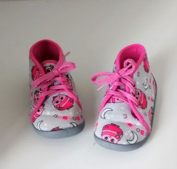 Jolis chaussons bébé fille pointure 21 – motif hibou & lune