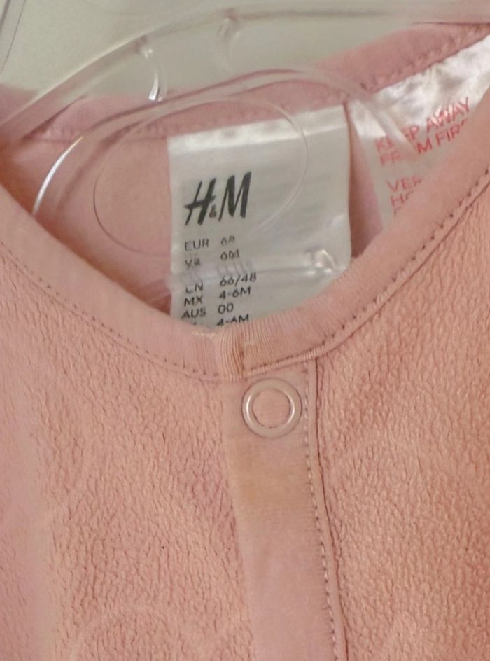 Lot 22 vêtements en taille 6 mois - photo numéro 13