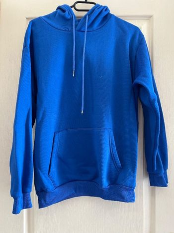 Sweat / pull à capuche bleu