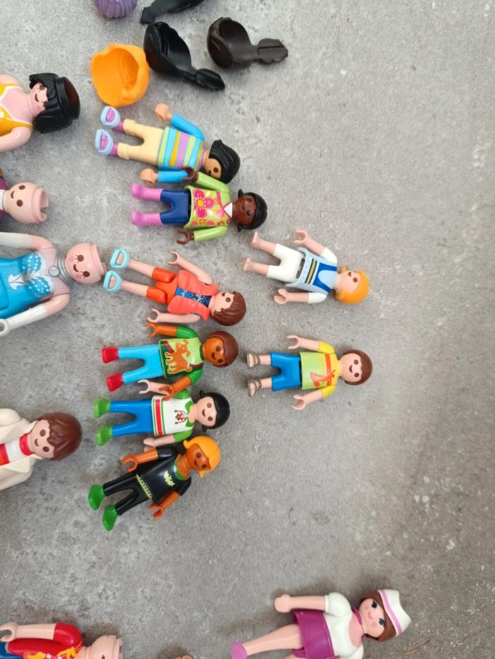 Lot personnages playmobil - photo numéro 2