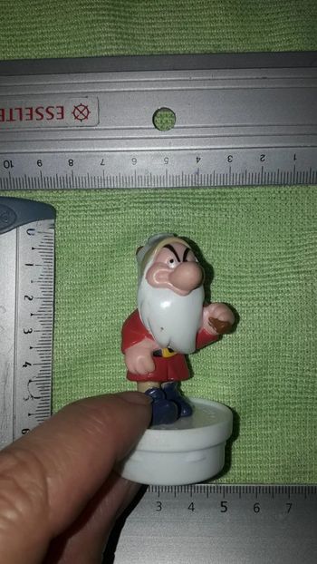 Blanche neige figurine