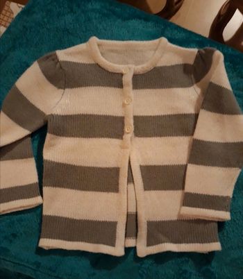 Gilet rayé gris et blanc - 4 ans