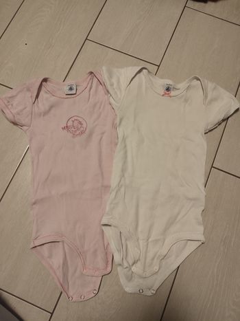 2 bodies manches courtes