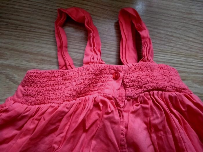 Robe orange a Fleurs. Marese.
Taille 3 ans - photo numéro 8