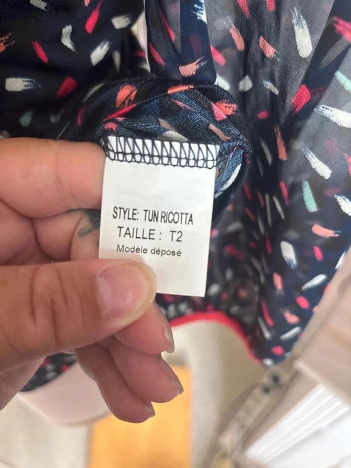 Magnifique blouse taille 38 marque formul • - photo numéro 3