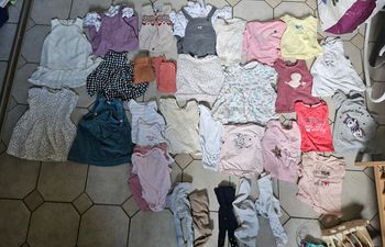 Lot de vêtements 12 mois